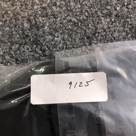 Eddie Bauer First Ascent Shorts Womens 10 Black Hiking Stretch Lightweight - Picture 10 of 10